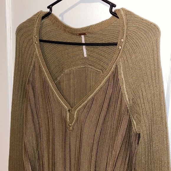 Free People Ribs and Ruffles knit long sleeve sweater - Picture 3 of 11